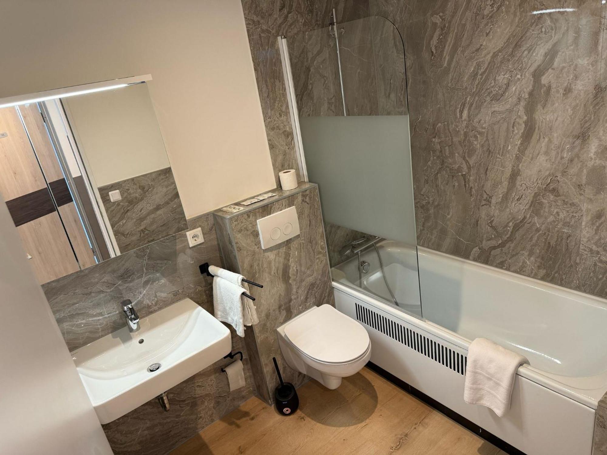 Erlenstegen Hotel 3*